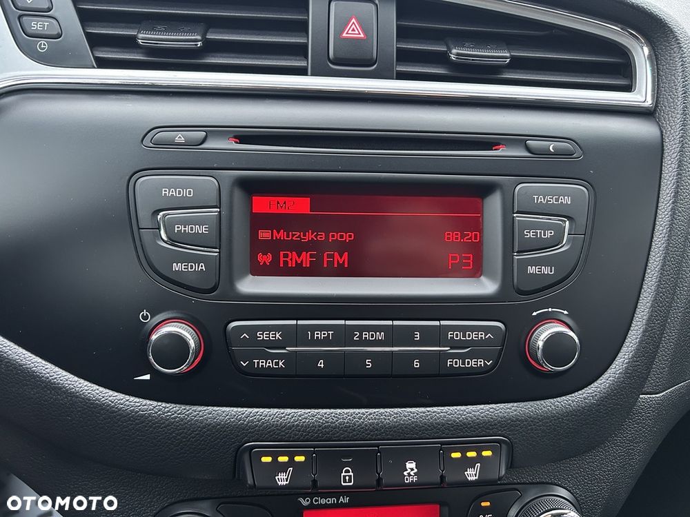 Kia Ceed 1.6 CRDi 136 ISG Edition 7 - 21