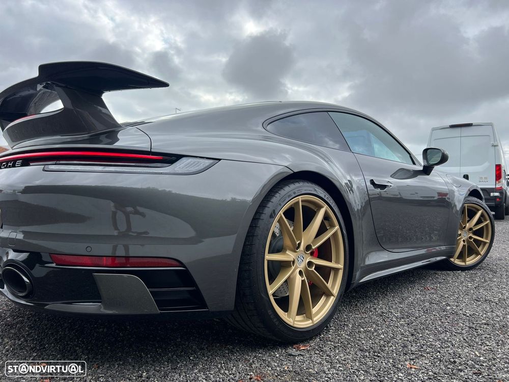 Porsche 911 Série F - 14