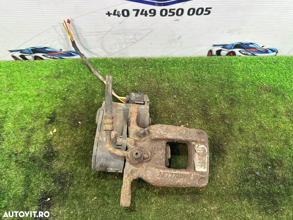 Etrier fata dreapta etrier fata stanga peugeot 308 motor 1.6 diesel 2007-2014 - 4