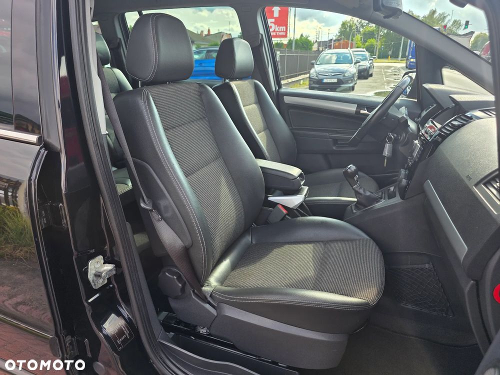 Opel Zafira 1.8 Design Edition - 12