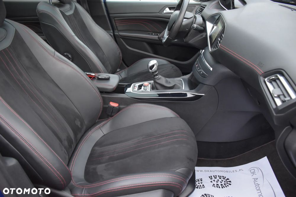 Peugeot 308 1.6 e-THP GT S&S - 27