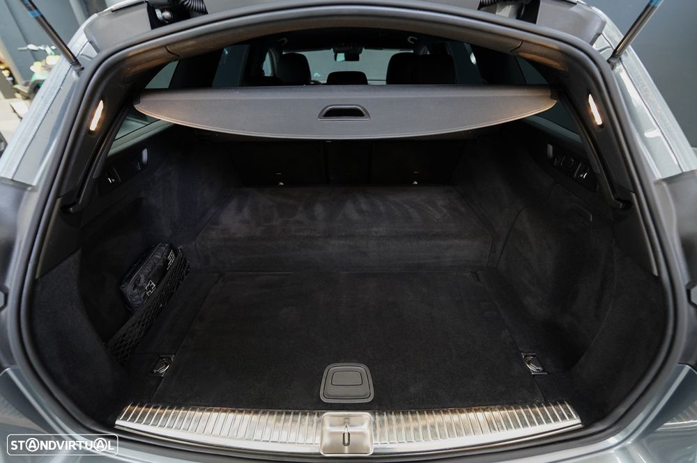 Mercedes-Benz E 300 de AMG Line - 36