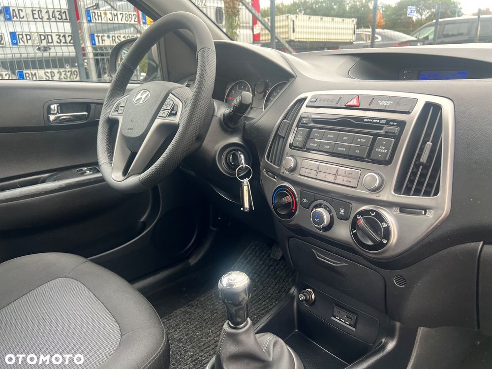 Hyundai i20 1.2 Trend - 22