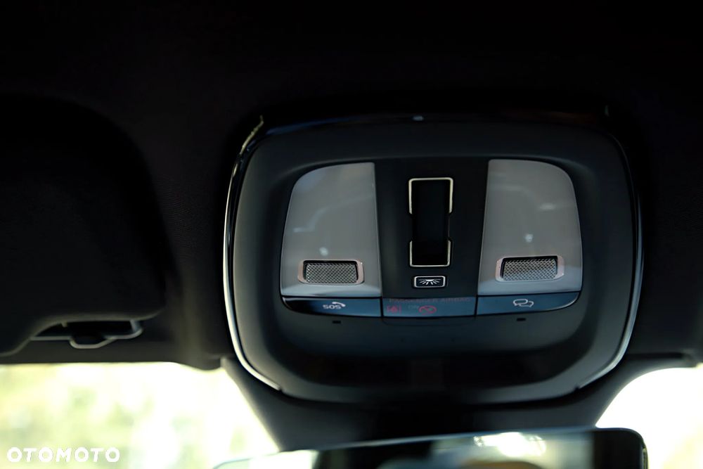 Volvo V90 B5 D AWD Ultimate Dark - 24