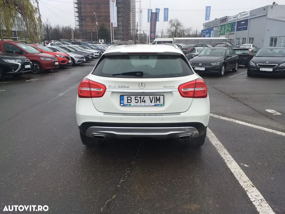 Mercedes-Benz GLA 220 CDI 4MATIC Aut. - 2