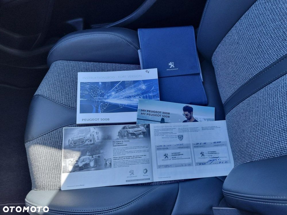 Peugeot 5008 - 26