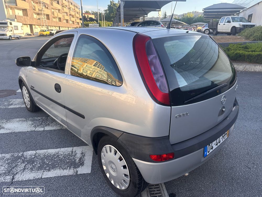 Opel Corsa 1.2 16V Confort - 5