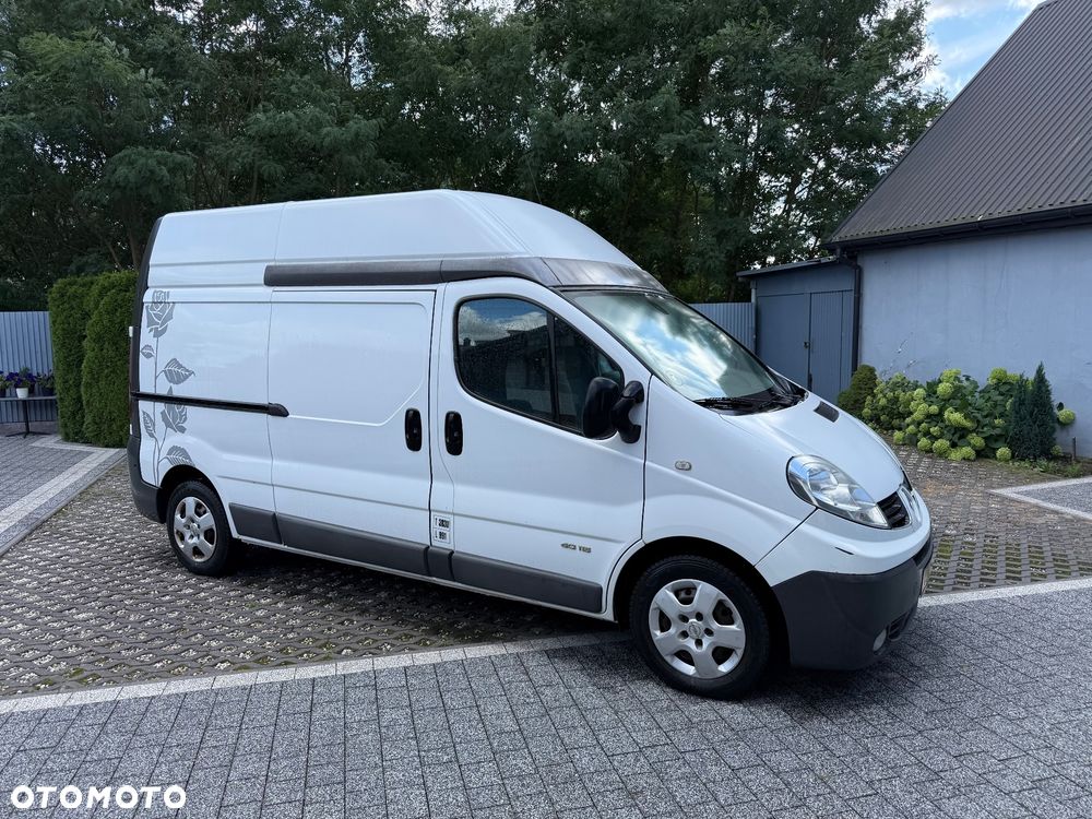 Renault Trafic - 16