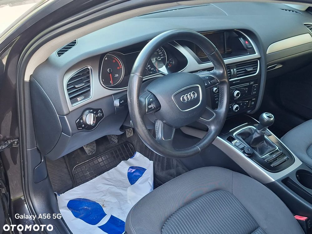 Audi A4 Avant 2.0 TDI - 6