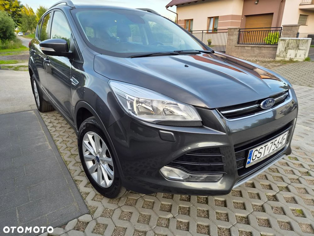 Ford Kuga 1.5 EcoBoost 2x4 Titanium - 2