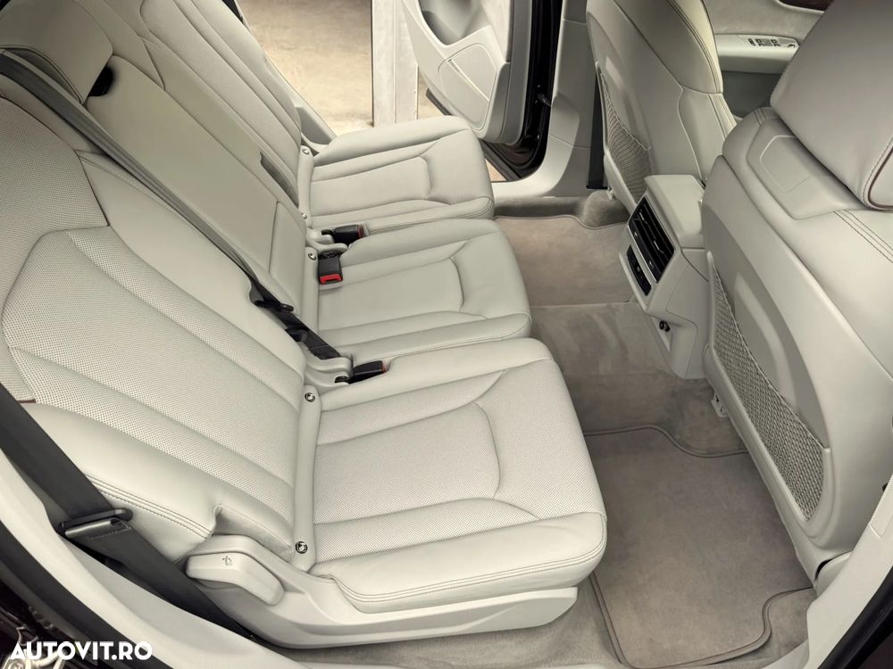 Audi Q7 55 TFSI e quattro tiptronic - 34