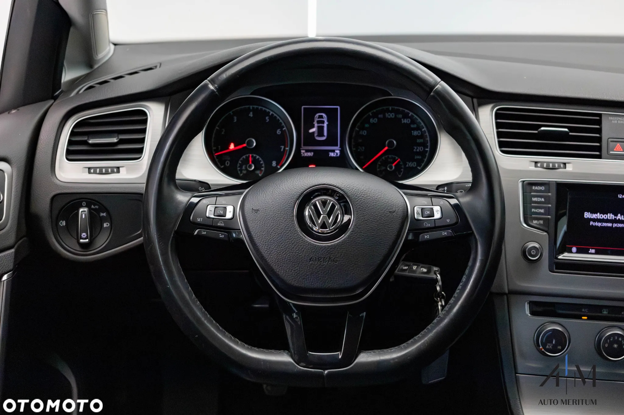 Volkswagen Golf VII 1.4 TSI BMT Comfortline - 16