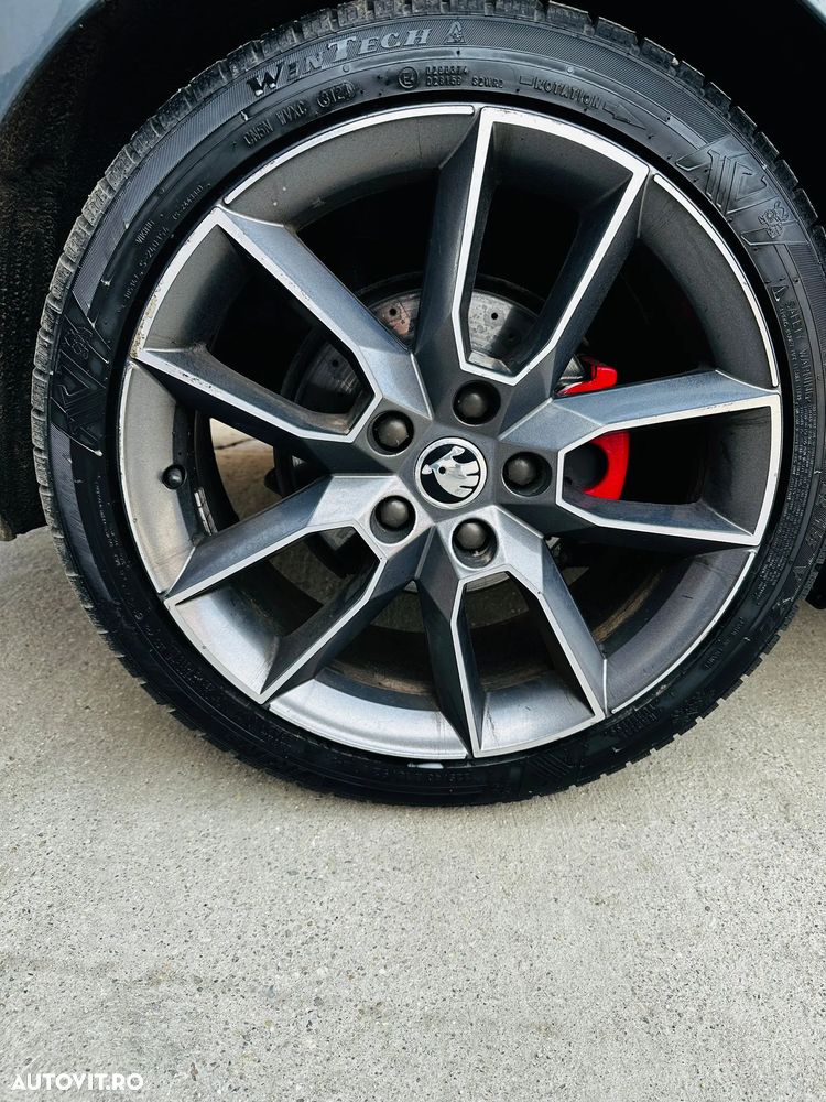 Skoda Octavia 2.0 TDI DSG RS - 14