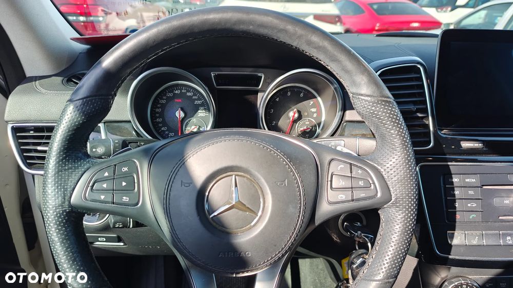 Mercedes-Benz GLS 500 4-Matic - 26