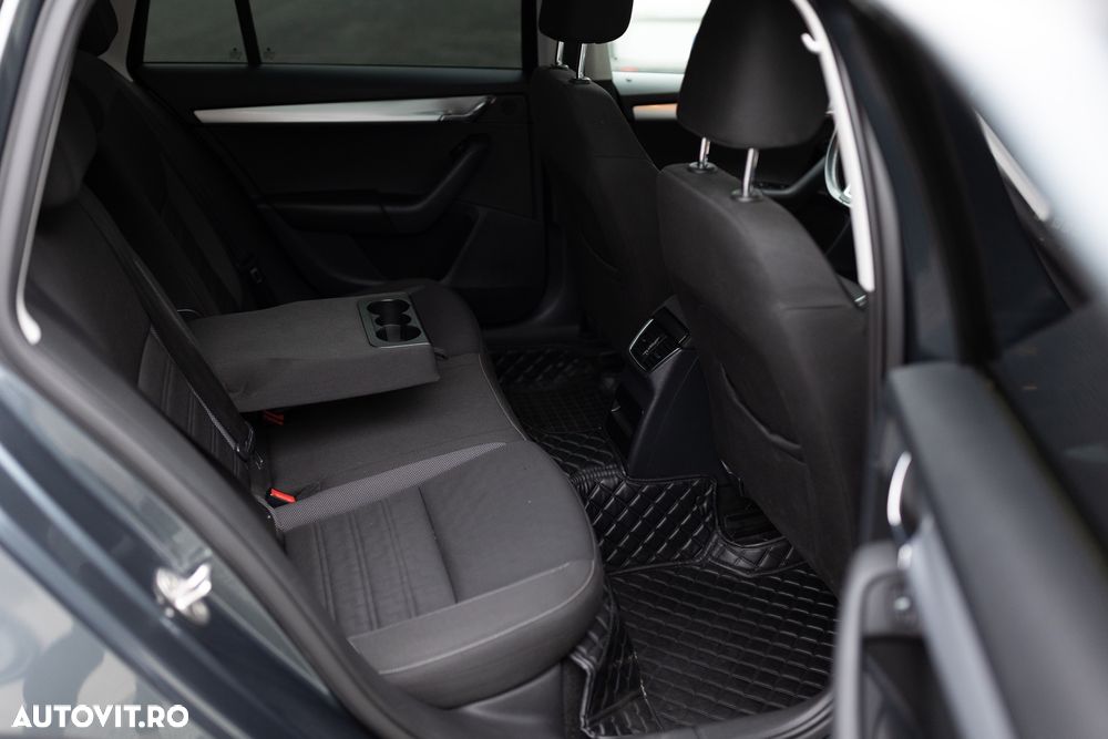 Skoda Octavia - 8