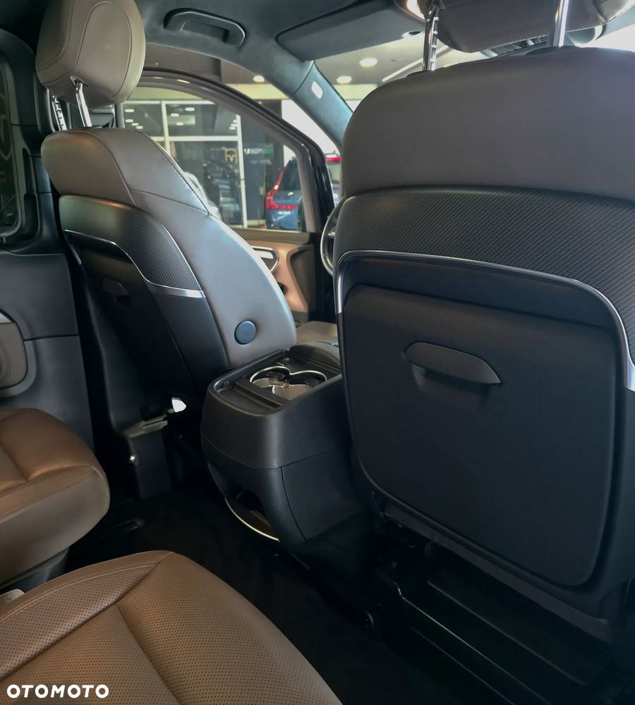 Mercedes-Benz Klasa V 300 d Exclusive 9G-Tronic (d³ugi) - 23