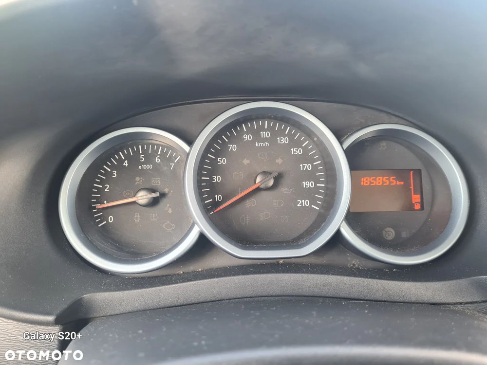 Dacia Lodgy dCi 90 Essential - 17