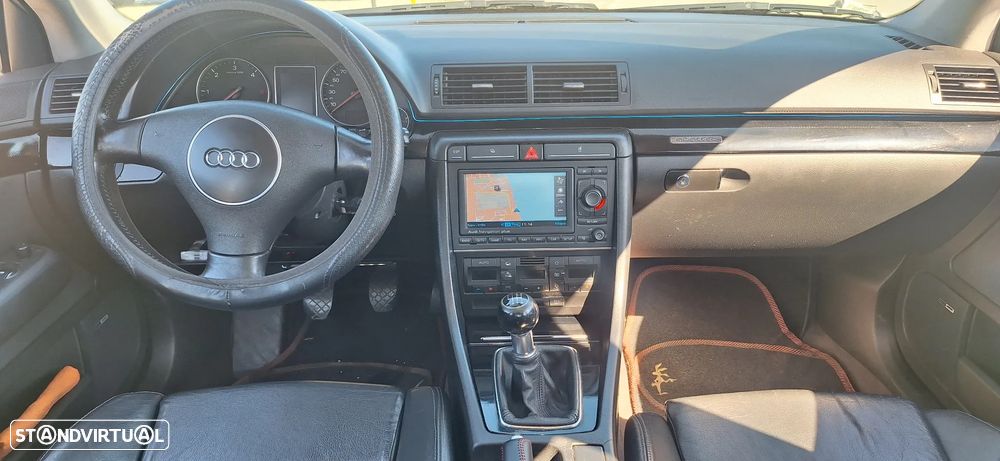 Audi A4 2.5 TDI quattro - 19