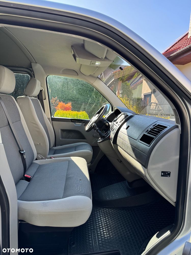 Volkswagen Transporter - 11