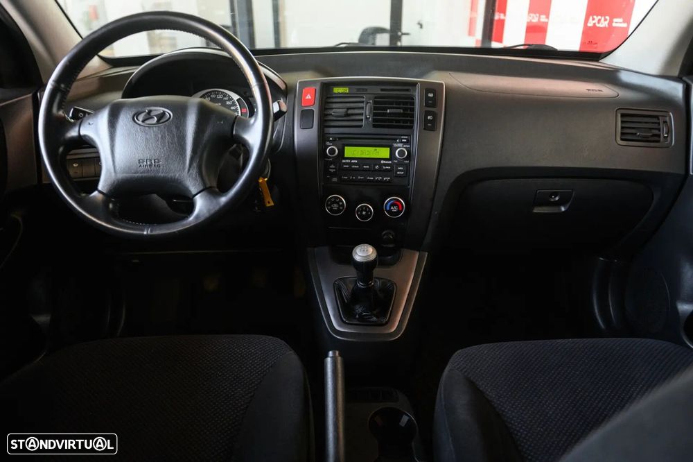 Hyundai Tucson 2.0 2WD GLS - 38