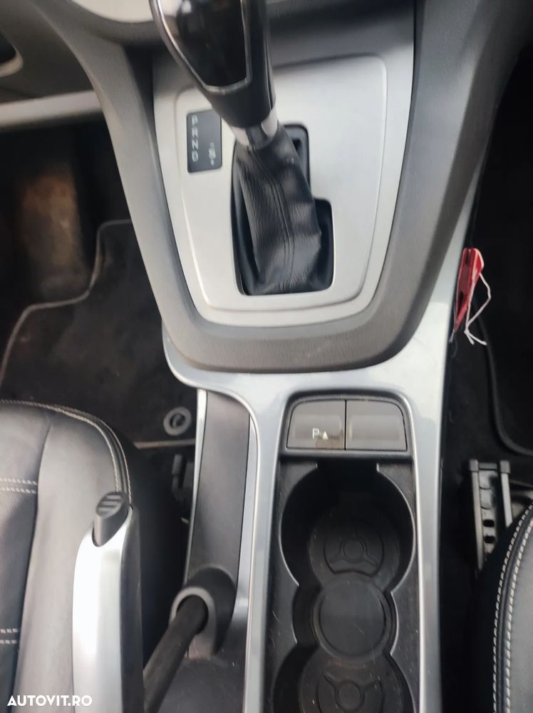 Ford Kuga 2.0 TDCi 4WD Powershift Titanium - 10