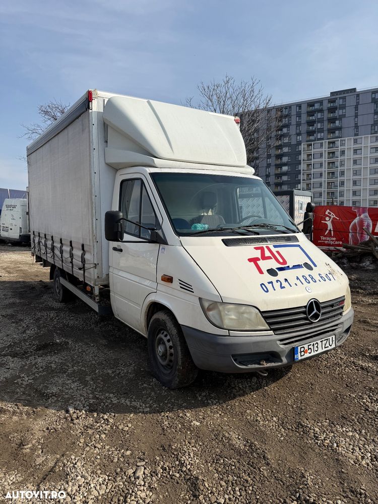 Mercedes-Benz Sprinter - 2