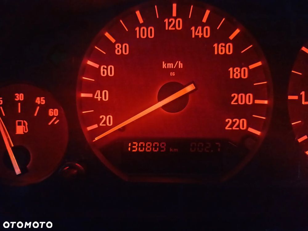 BMW Seria 3 - 34