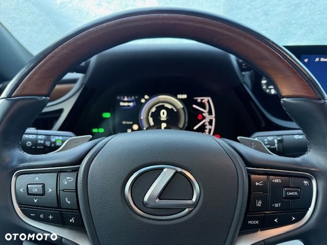Lexus ES 300h Prestige - 15