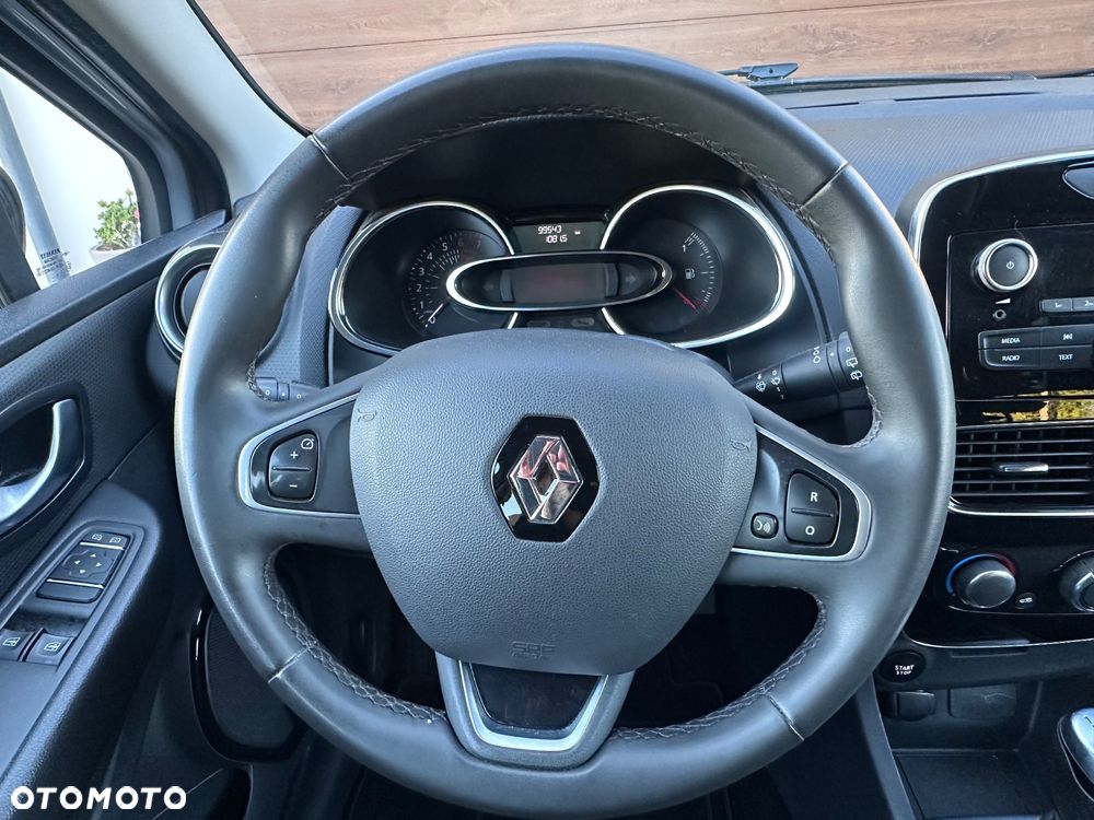 Renault Clio 1.2 16V 75 LIMITED - 18