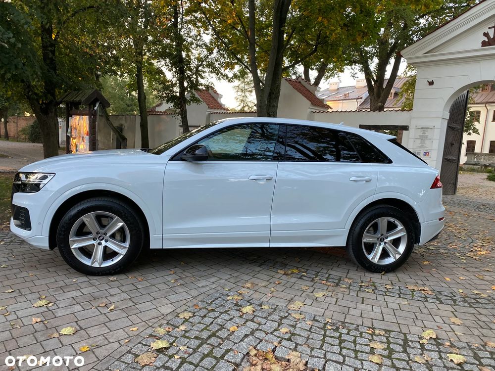 Audi Q8 - 9
