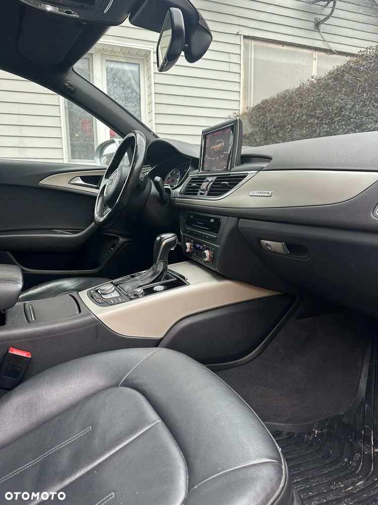 Audi A6 Allroad - 12