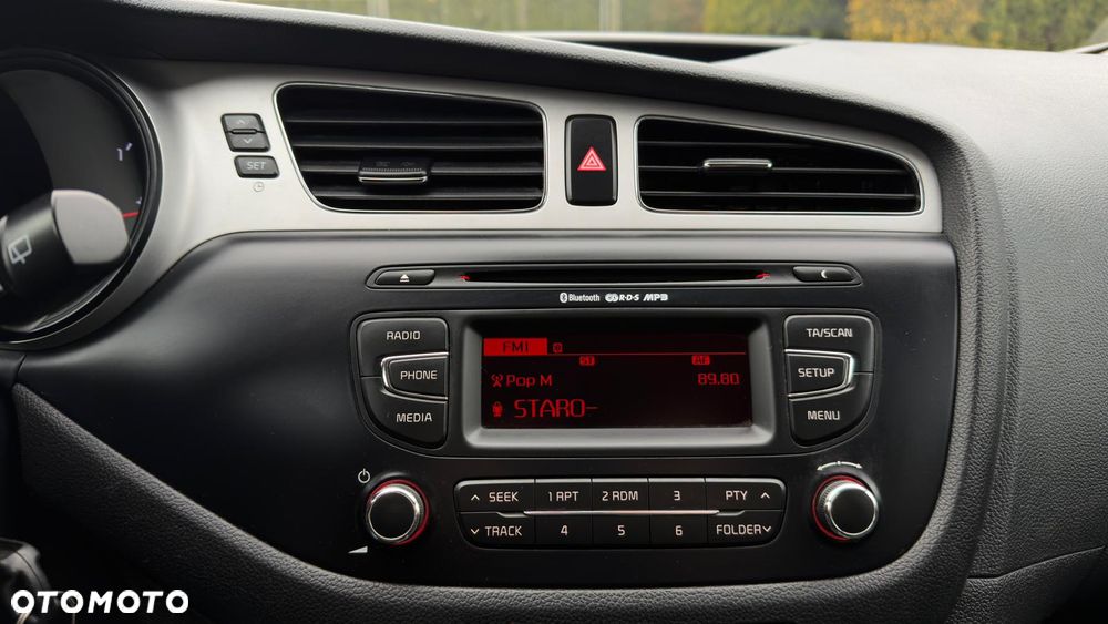 Kia Ceed 1.4 CVVT Dream-Team Edition - 14