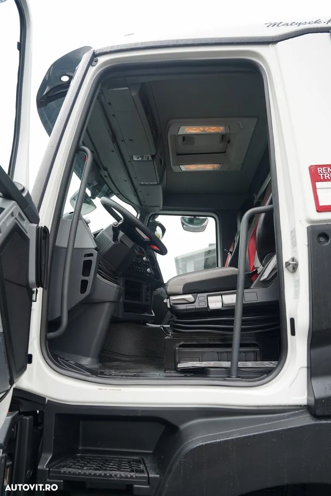 Renault C 380 / 6x4 / LIVRARE 6,7 m / + HDS FASSI F215A / MAX 5.600 KG / ROTATOARE / ANVELOPE 100% / EURO 6 - 27