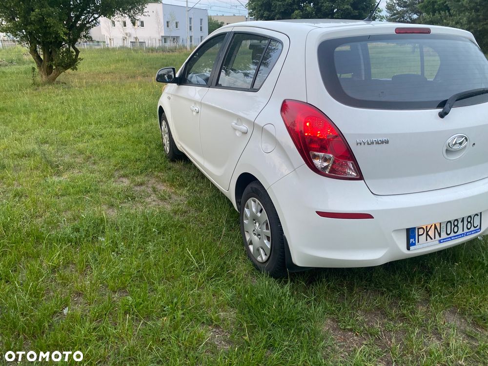 Hyundai i20 1.1 CRDi Classic + - 6