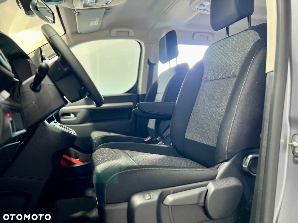 Peugeot Traveller 2.2 BlueHDi Long Business EAT8 - 19