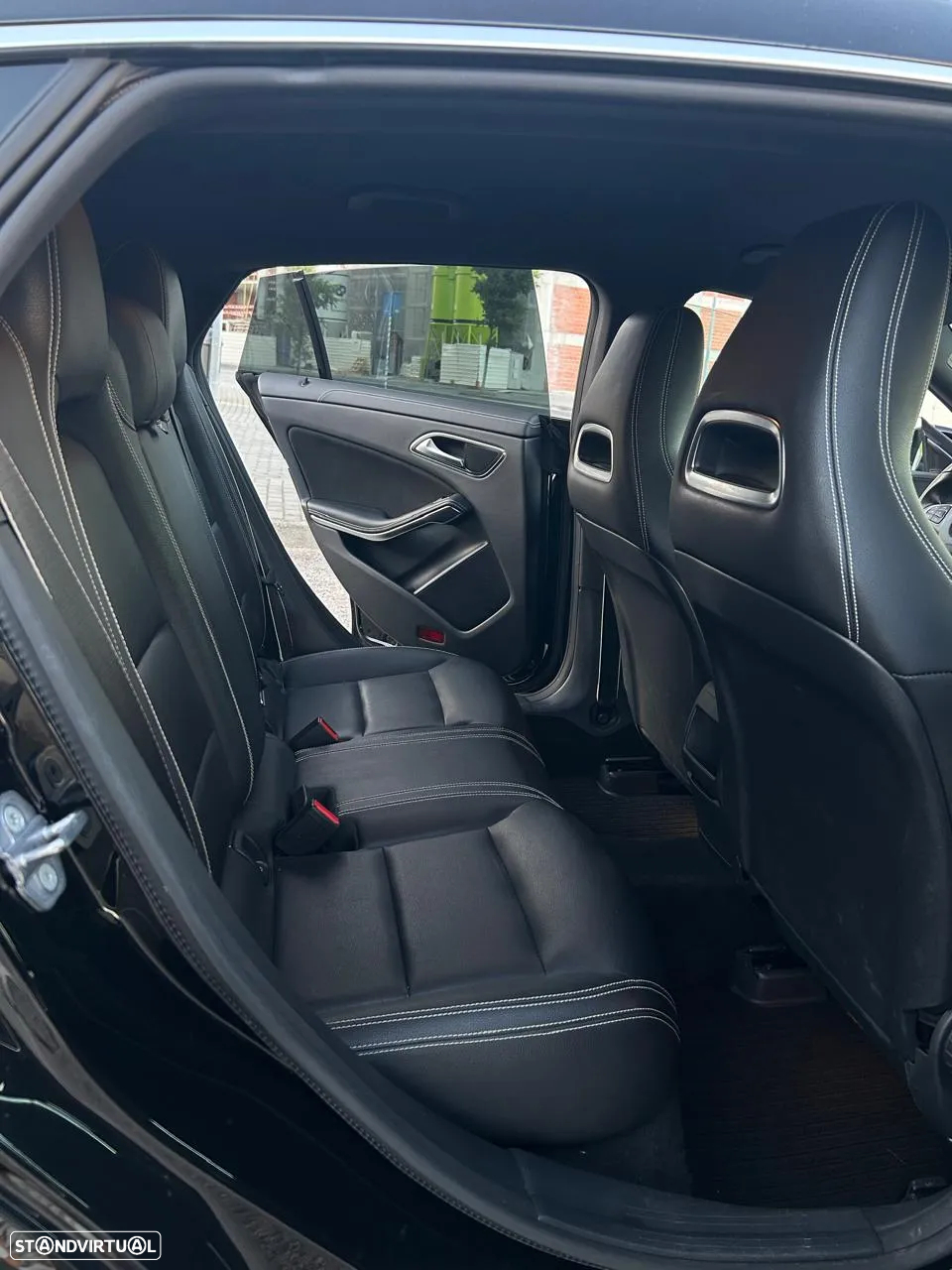 Mercedes-Benz CLA 200 d Shooting Brake Urban Aut. - 9