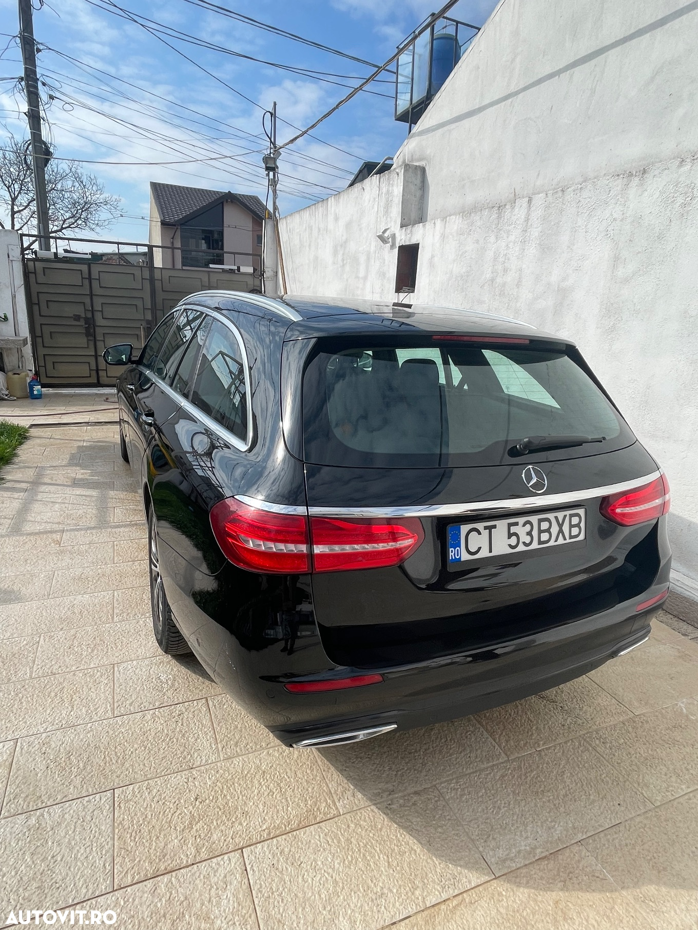 Mercedes-Benz E 200 d T 9G-TRONIC Exclusive - 4