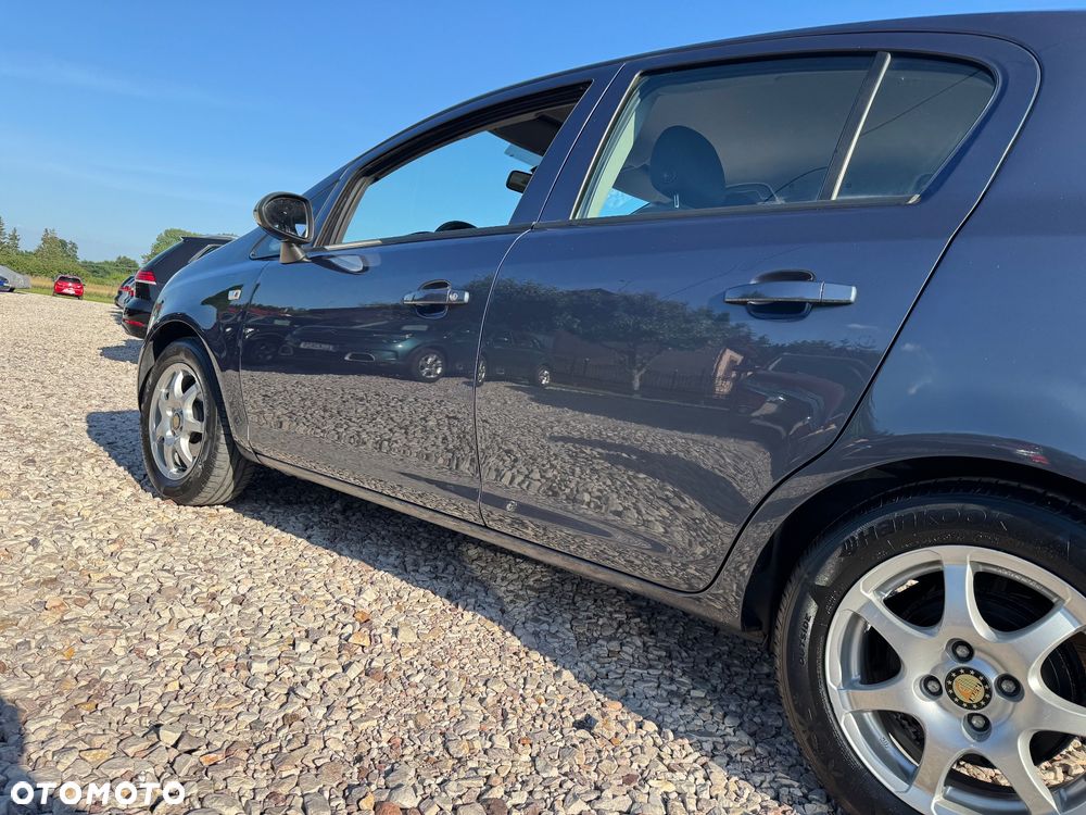 Opel Corsa - 21