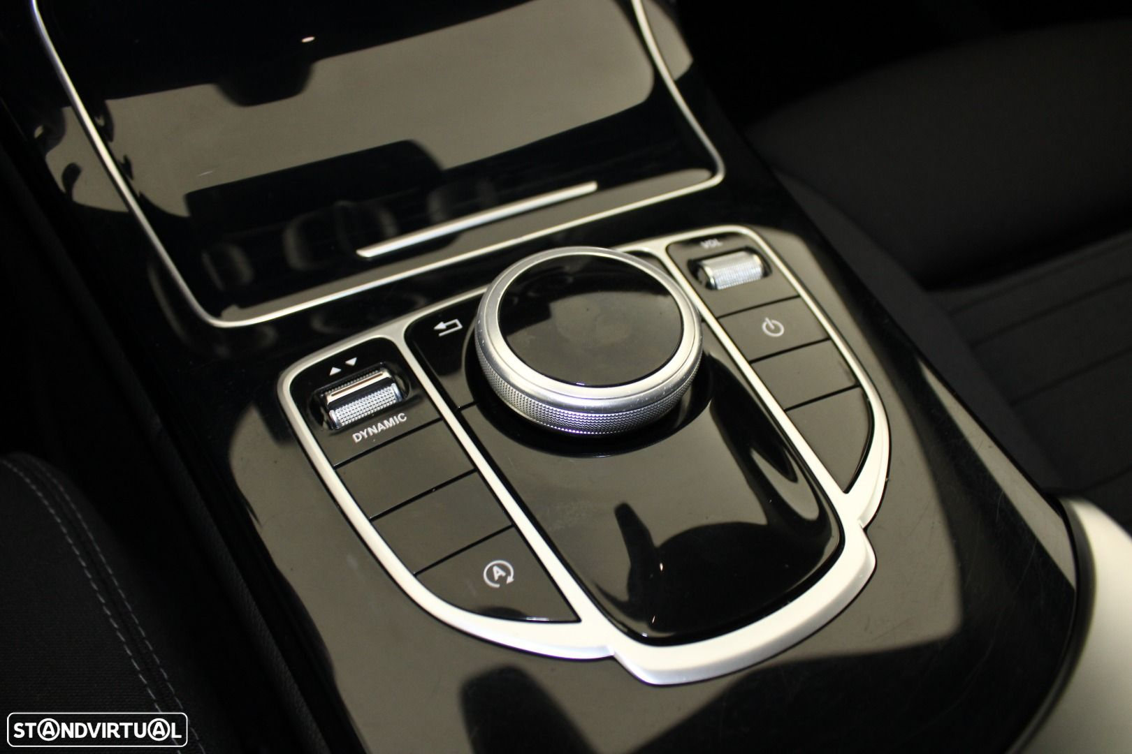 Mercedes-Benz C 180 - 24
