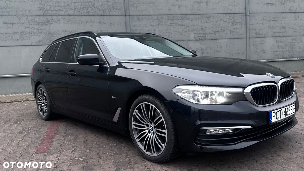BMW Seria 5 520d Sport Line - 2