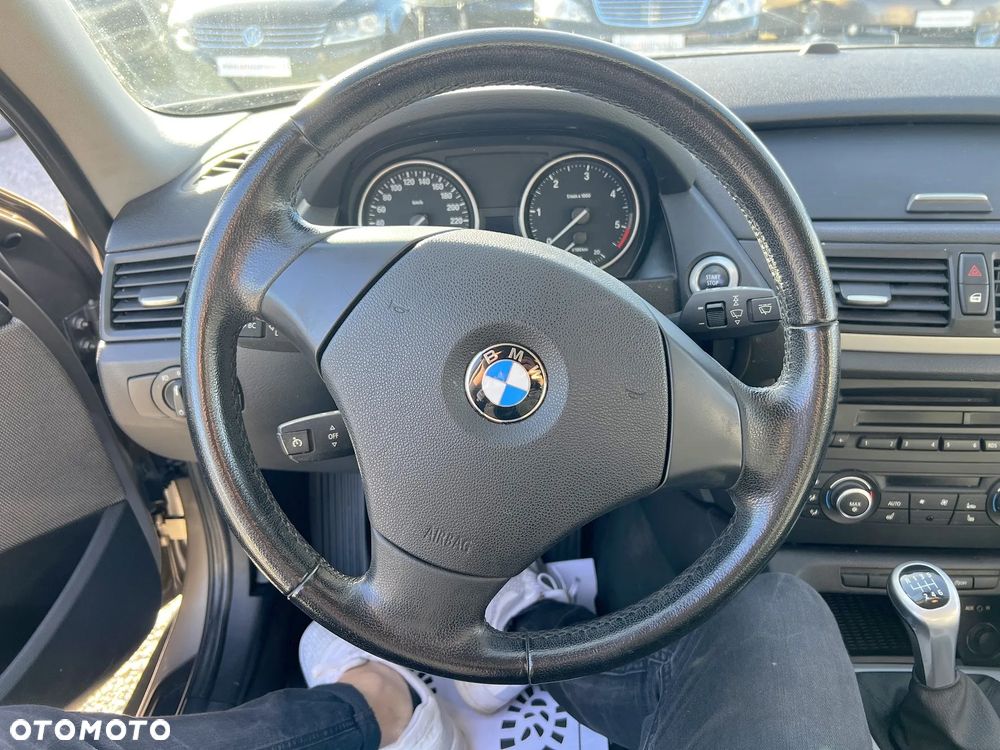 BMW X1 xDrive18d - 26