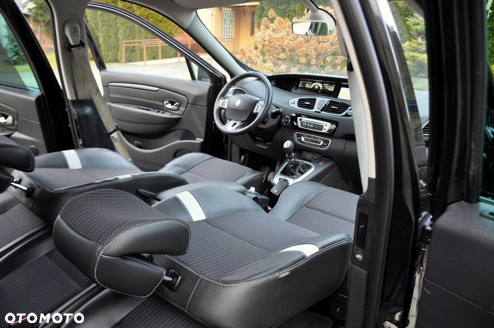 Renault Scenic - 26