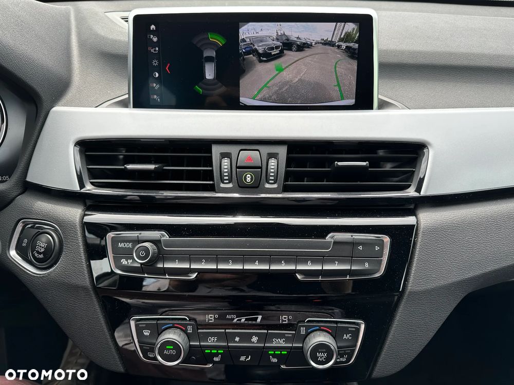 BMW X1 xDrive18d Advantage - 16