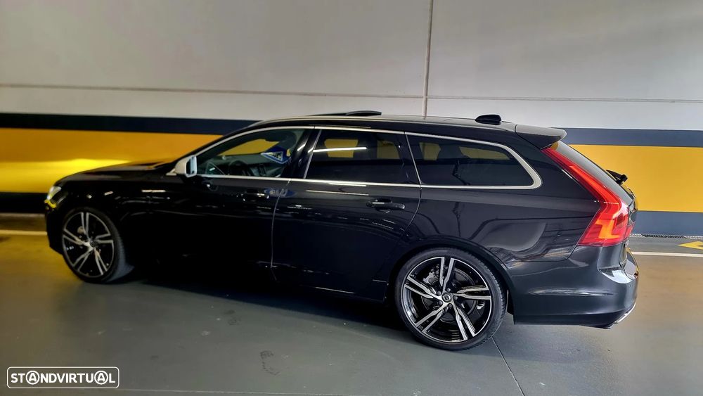 Volvo V90 D5 AWD Geartronic R Design - 4