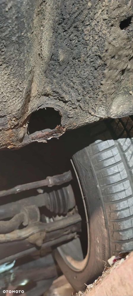 Volkswagen Golf 1.6 - 11