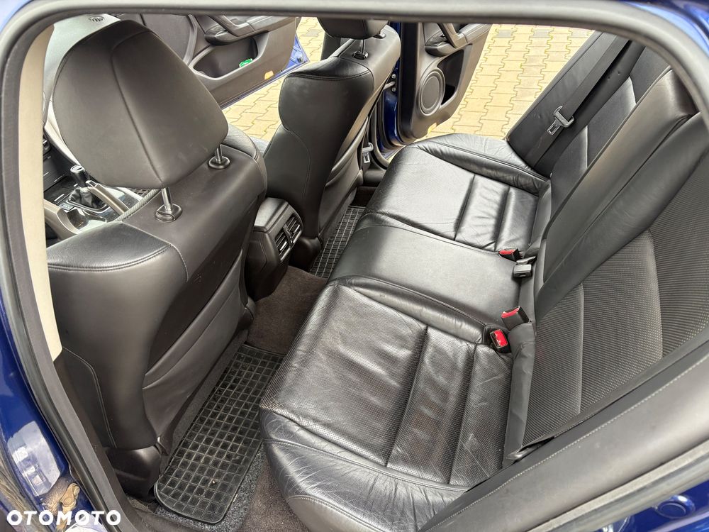 Honda Accord 2.2d Executive Nav - 12