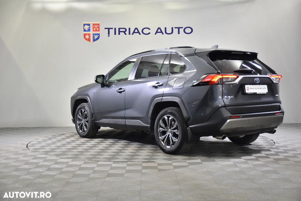 Toyota RAV4 - 4