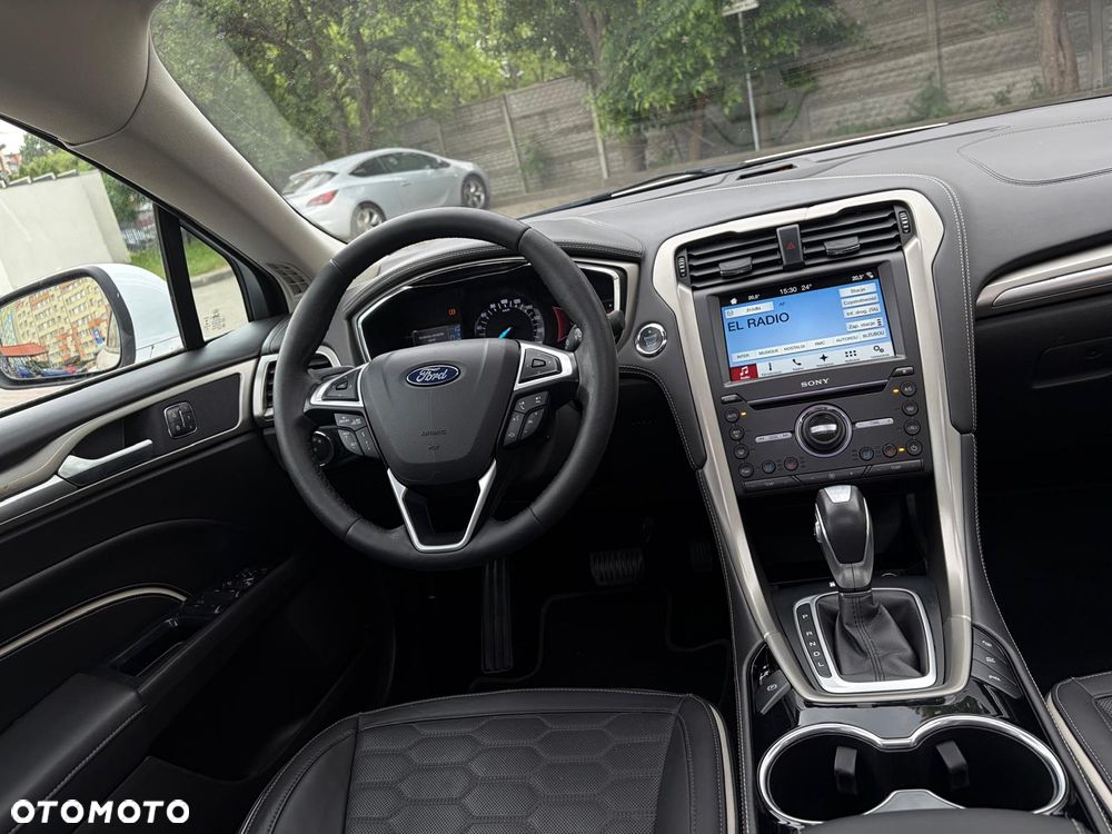 Ford Mondeo 2.0 Hybrid Vignale - 18
