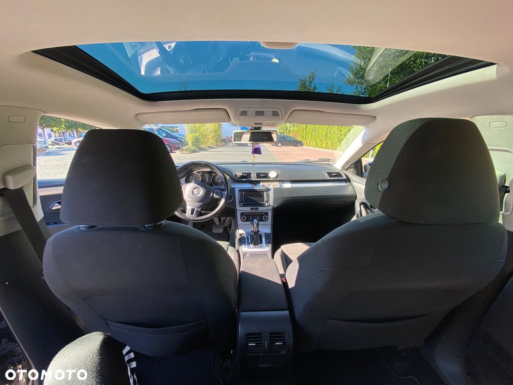 Volkswagen Passat CC - 16