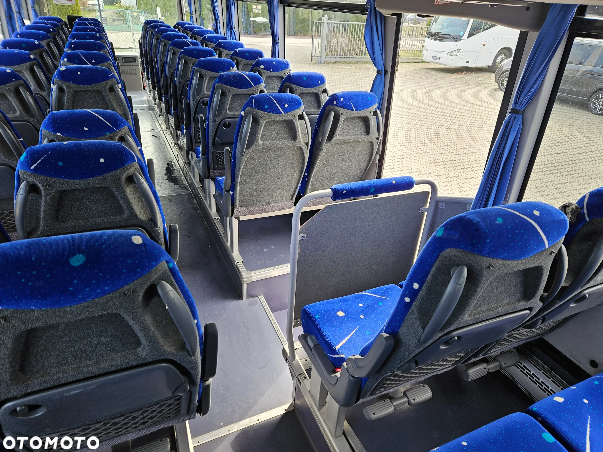Irisbus ARES / SPROWADZONY / 62 MIEJSCA + 26 STOJACYCH - 24